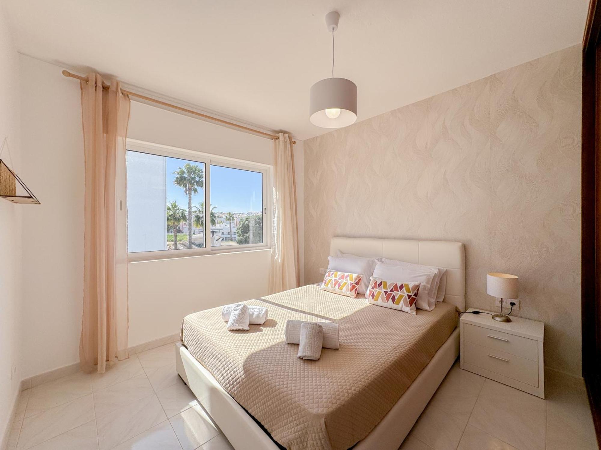 Urban Retreat With Easy Beach Access #1892 Lagos Exteriör bild